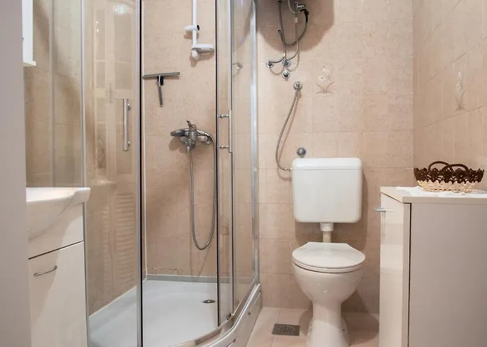 Ljubljeni 펜션 프리모스턴